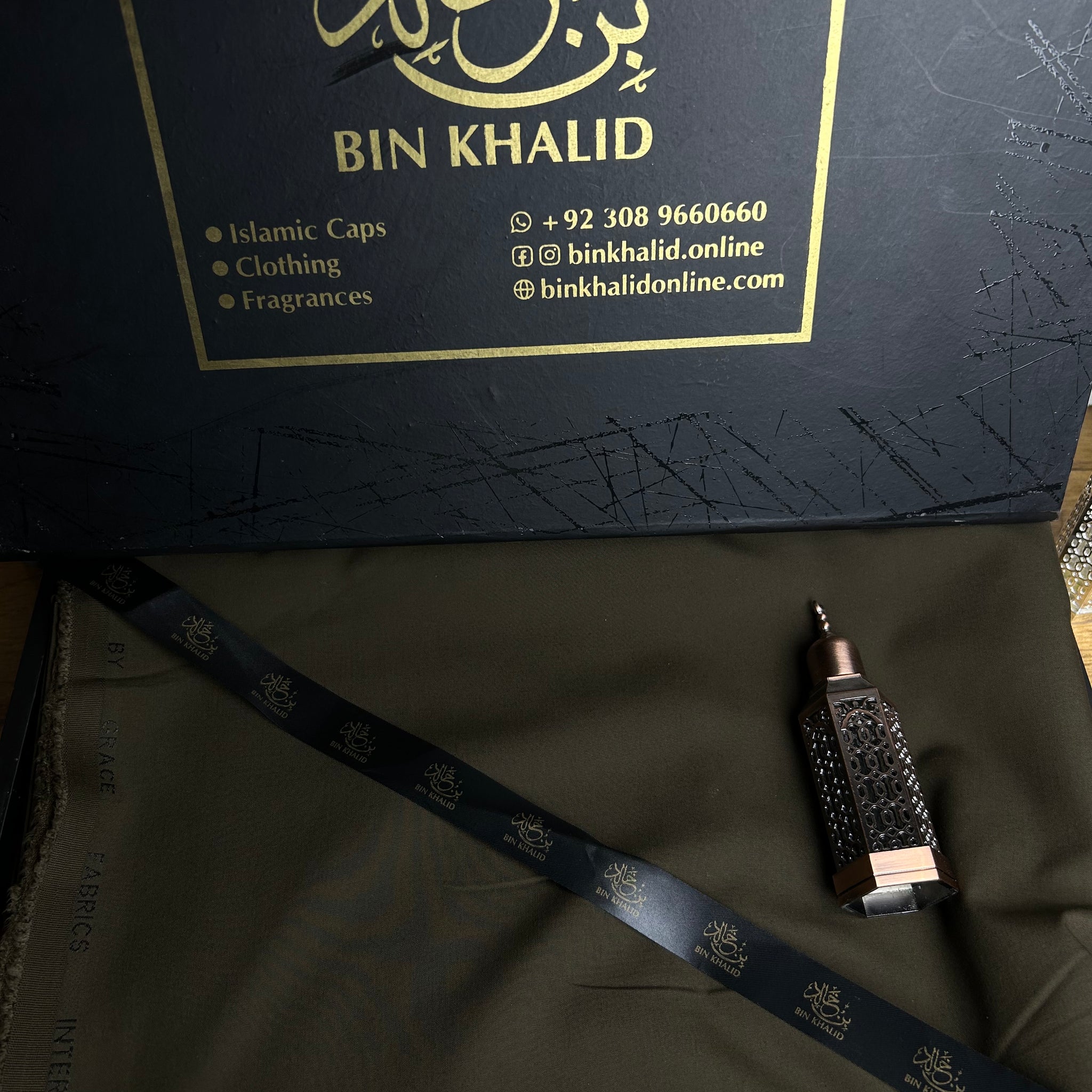 Men's - Unstitched Wash & Wear Suit -